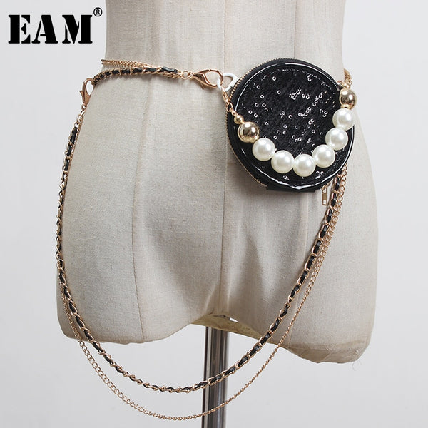 [EAM]  Black White Metal Chain Mini-bag Pearl Stitch Long Belt Personality Women New Fashion Tide All-match Spring 2020 1X056